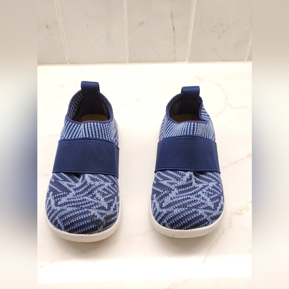Livie & Luca Denim Blue Shoes Size 6